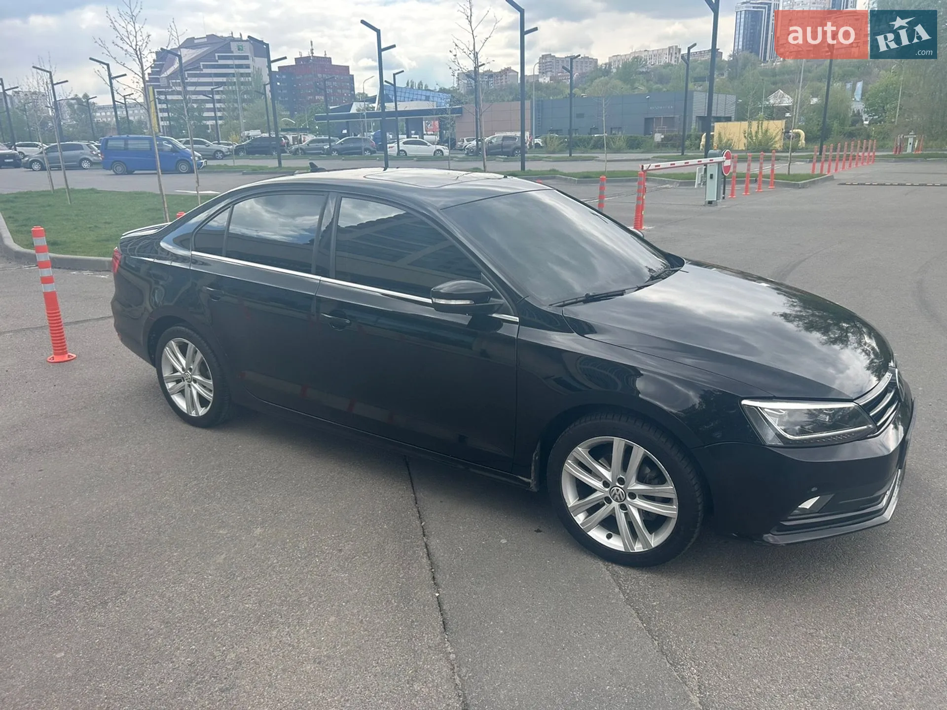 2015 Volkswagen Jetta - фото 1