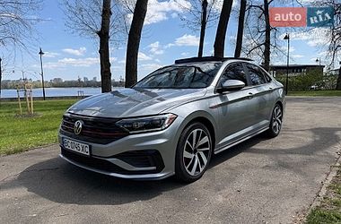 Седан Volkswagen Jetta 2019 в Киеве