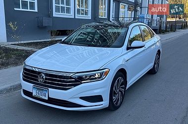 Седан Volkswagen Jetta 2020 в Чернигове