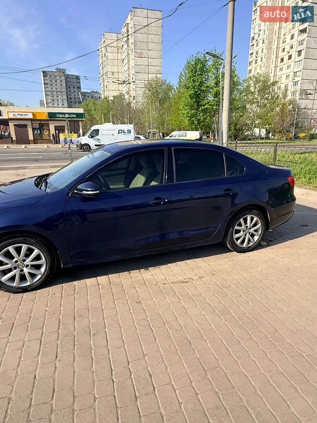 2010 Volkswagen Jetta - мініатюра 3