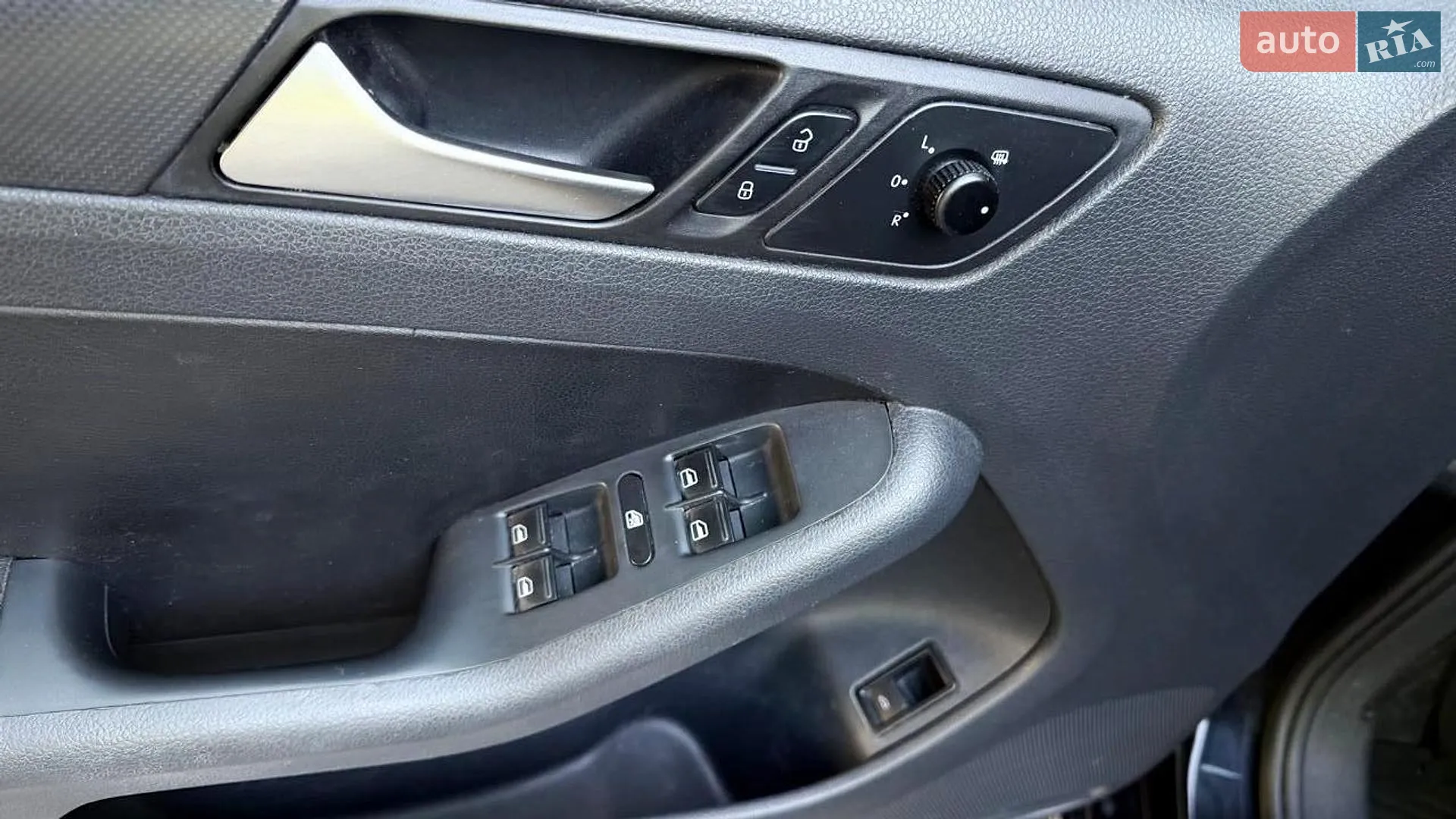 2011 Volkswagen Jetta - мініатюра 17