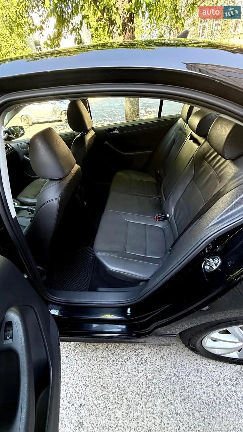 2011 Volkswagen Jetta - мініатюра 24