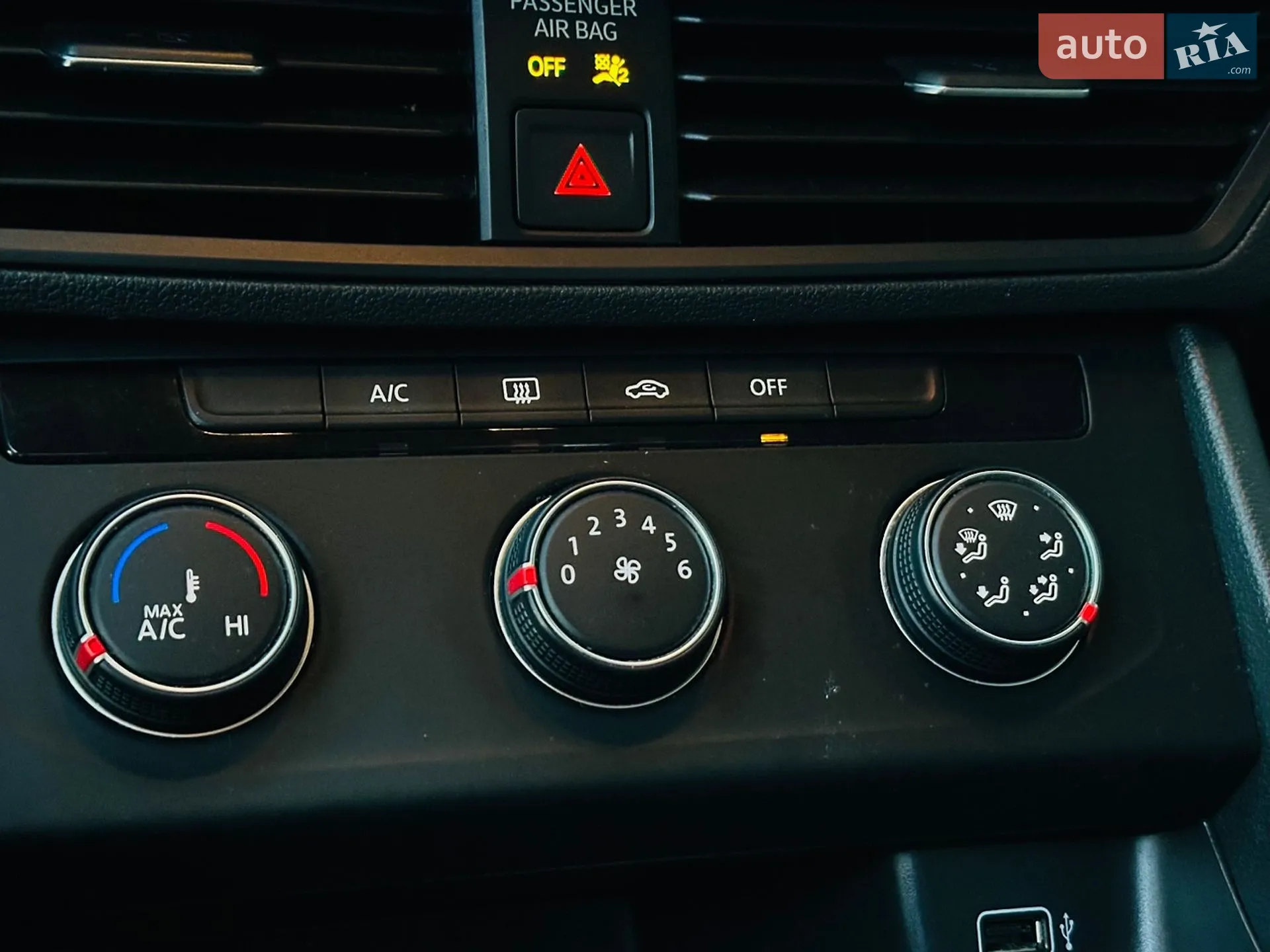 2019 Volkswagen Jetta - мініатюра 32