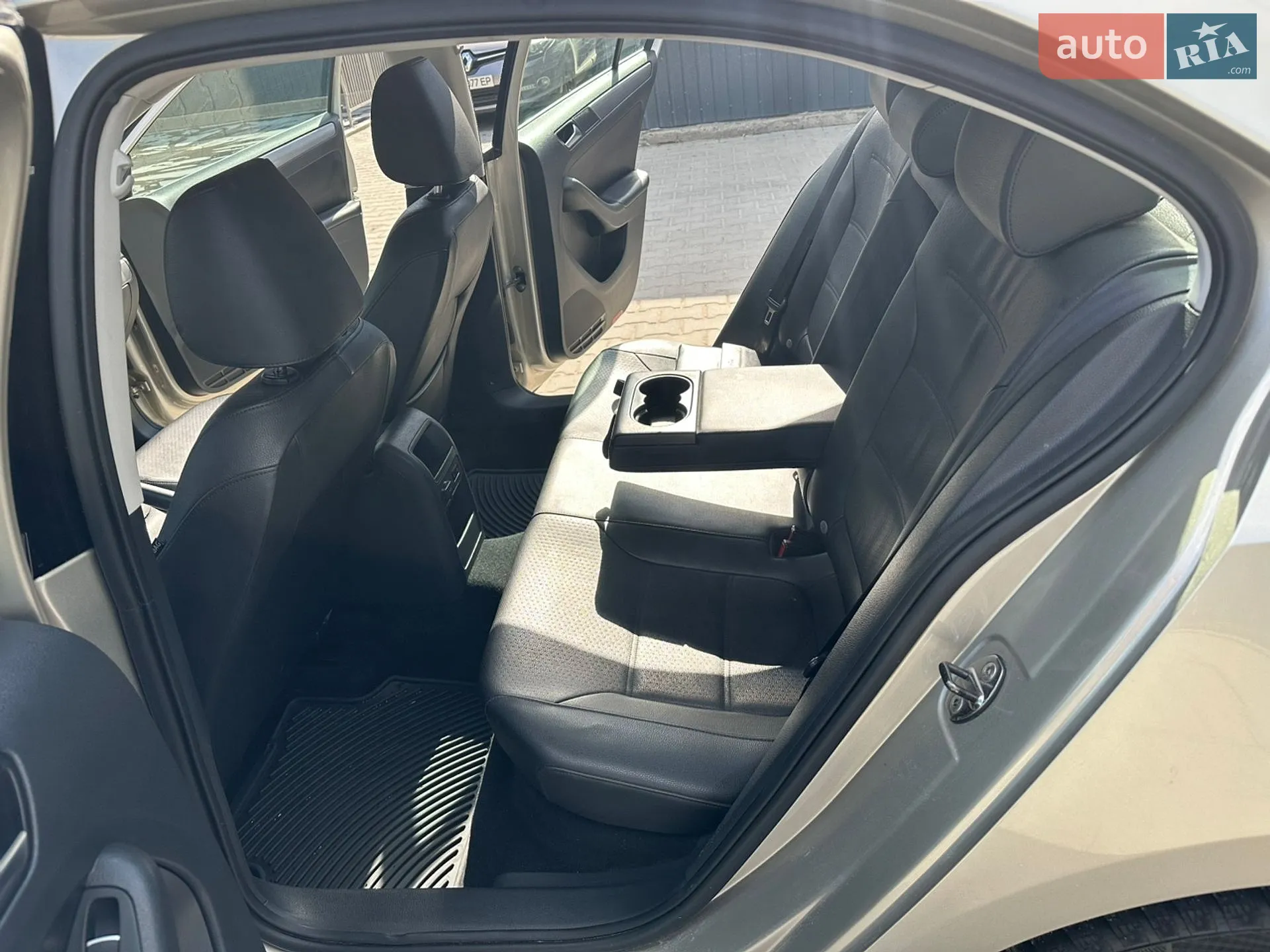 2012 Volkswagen Jetta - мініатюра 10