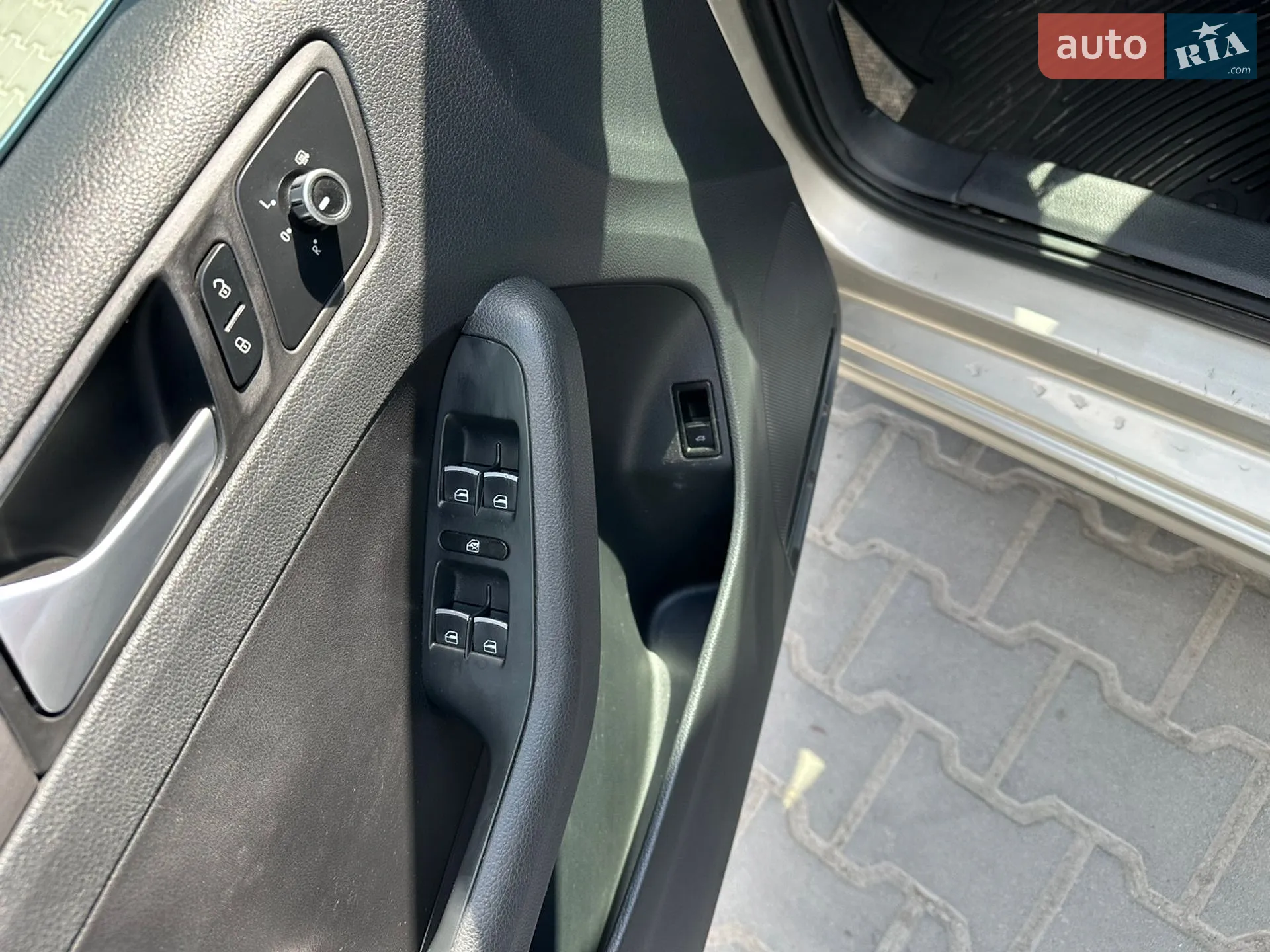2012 Volkswagen Jetta - мініатюра 12