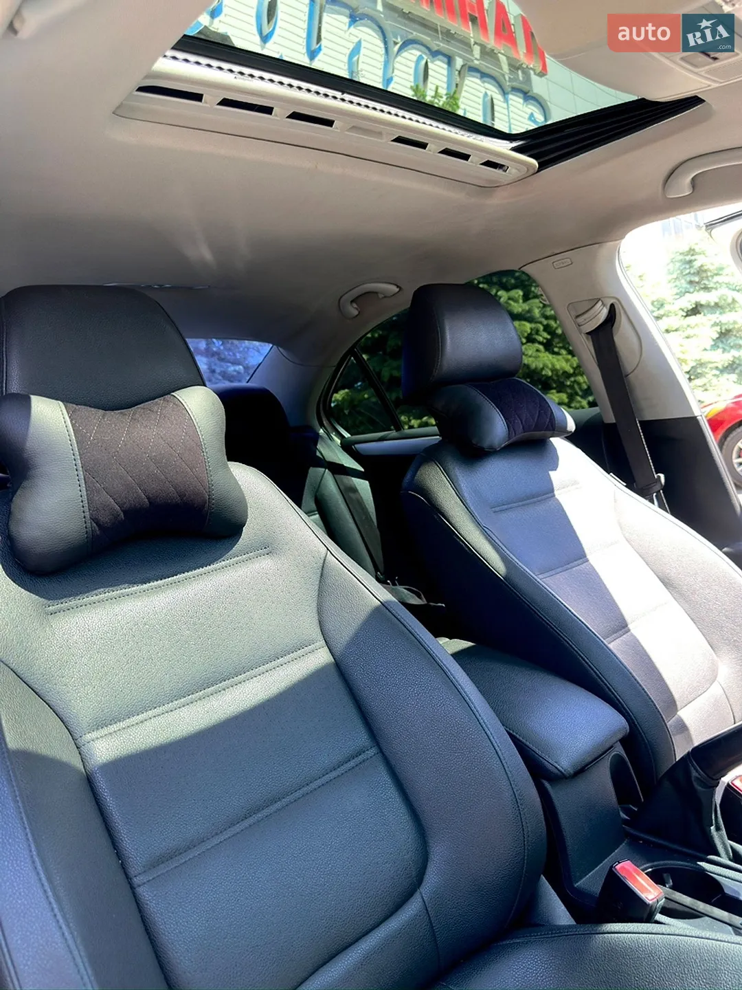 2010 Volkswagen Jetta - мініатюра 31