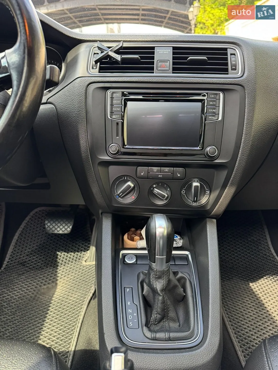 2017 Volkswagen Jetta - мініатюра 23