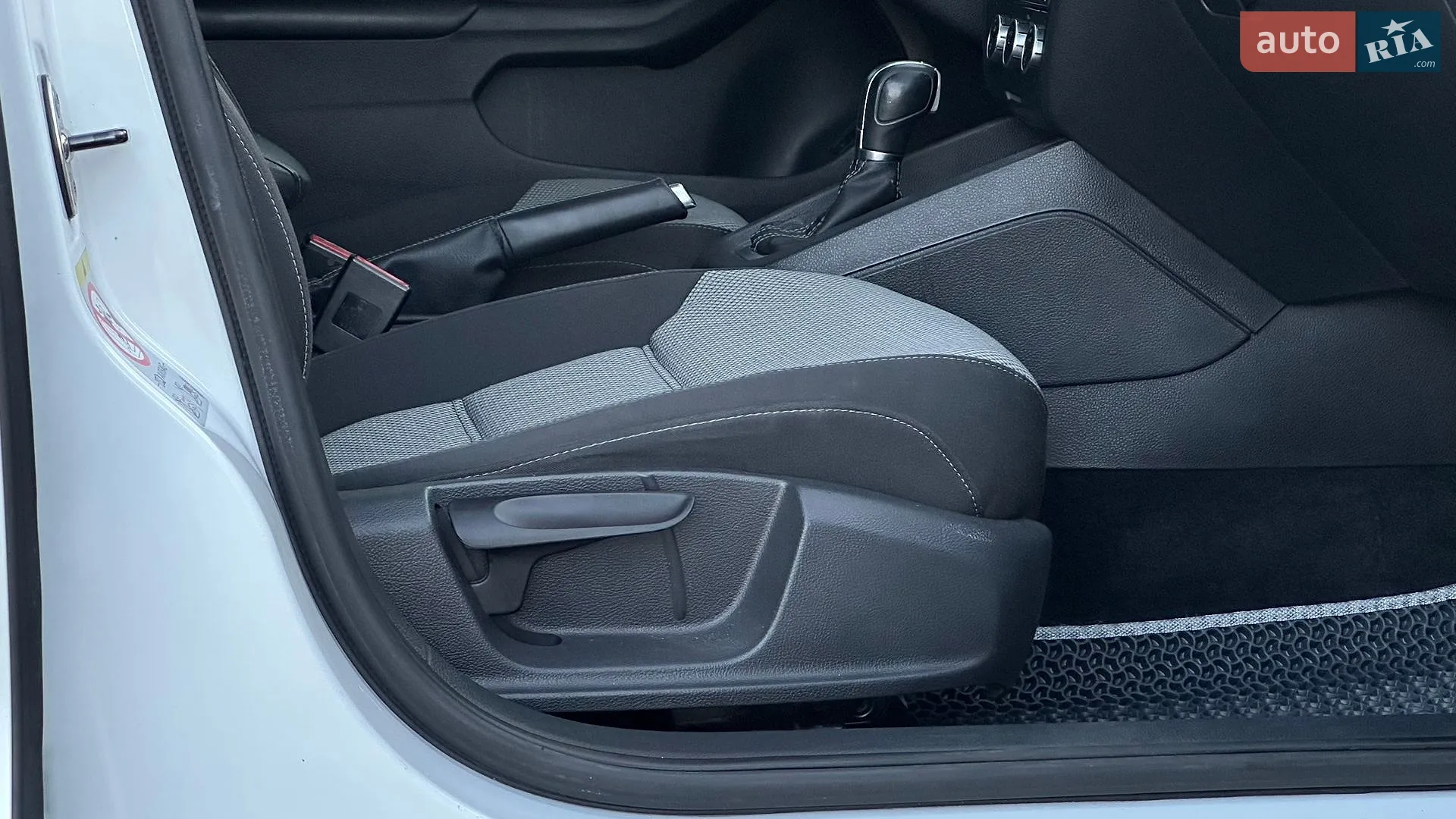 2013 Volkswagen Jetta - мініатюра 82