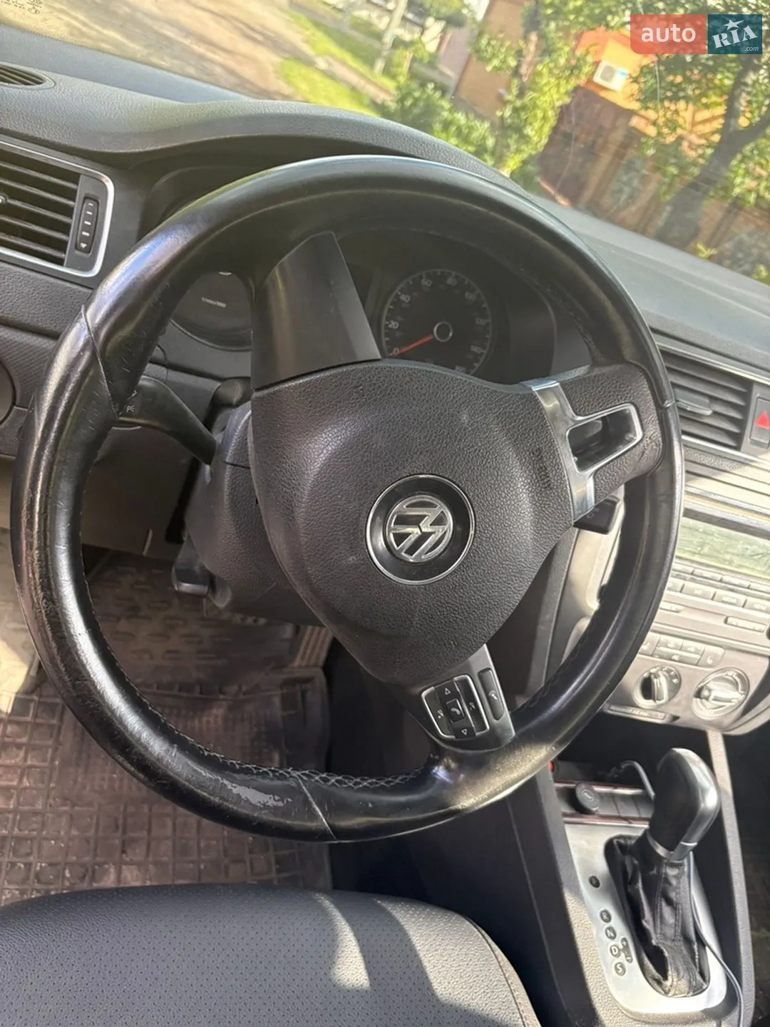 2010 Volkswagen Jetta - мініатюра 11