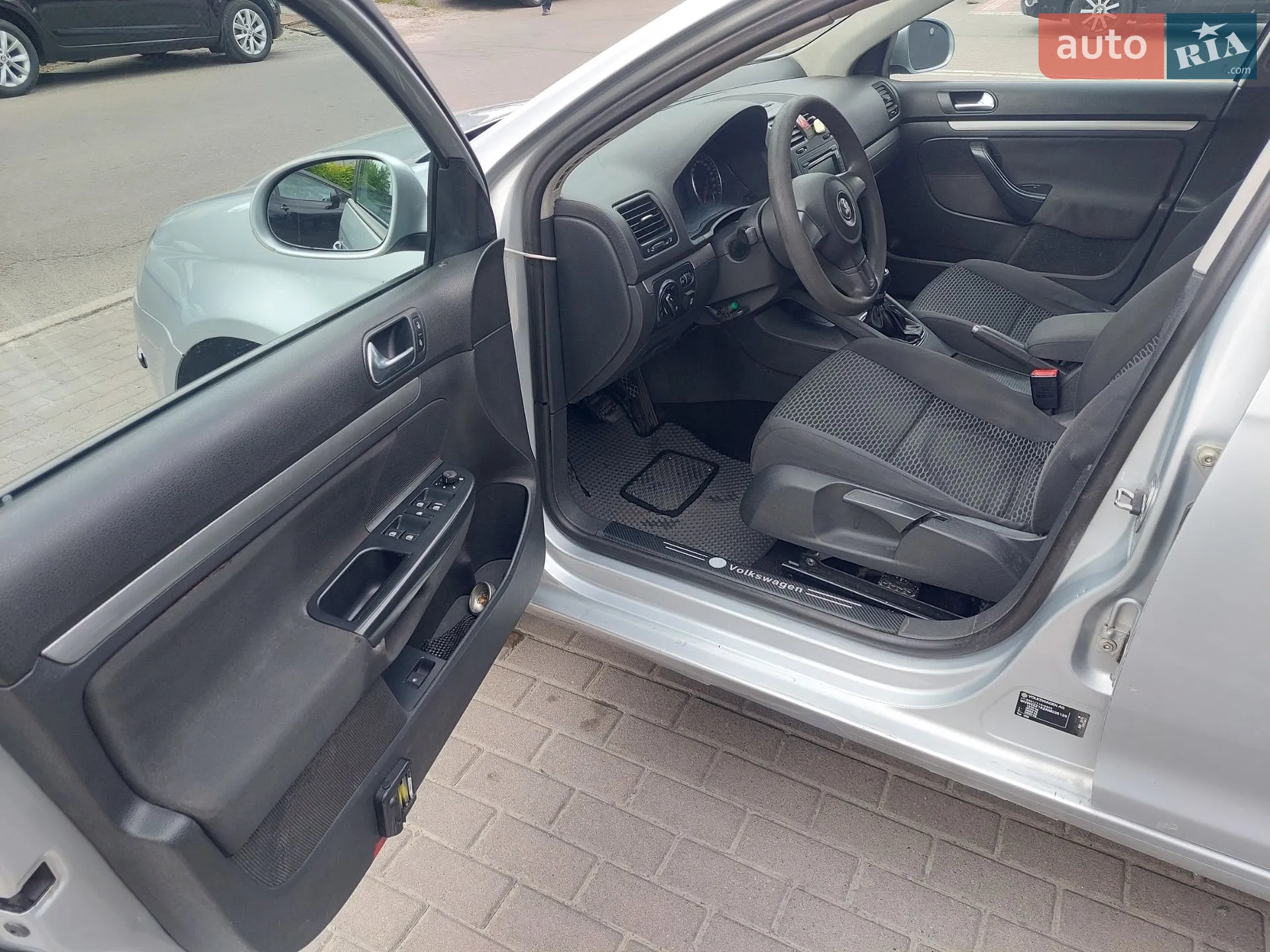 2010 Volkswagen Jetta - мініатюра 12