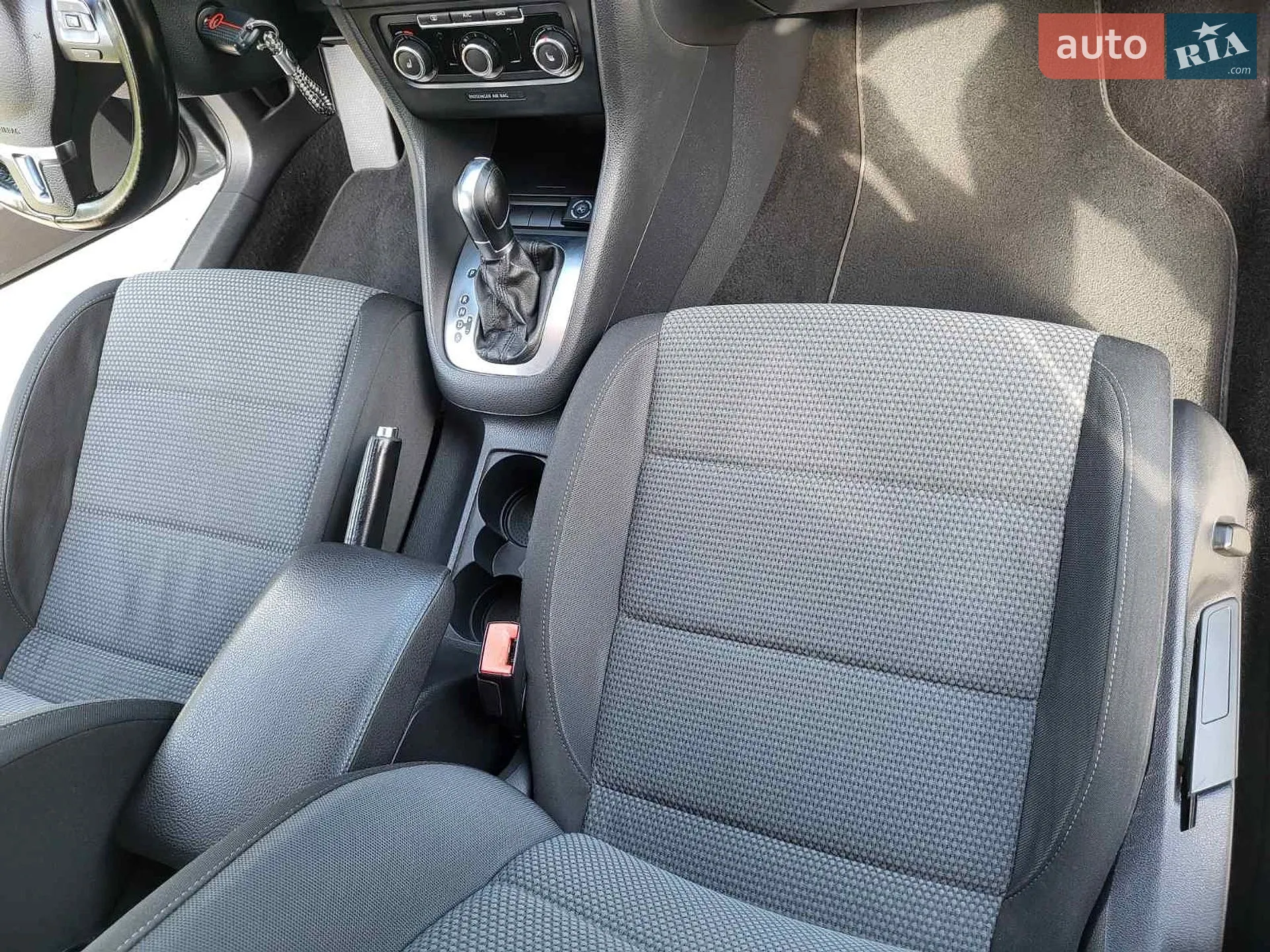 2012 Volkswagen Jetta - мініатюра 30