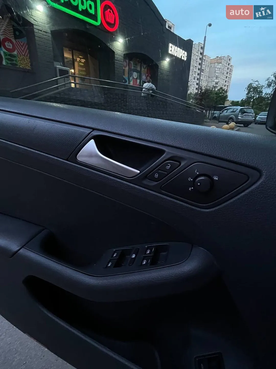 2012 Volkswagen Jetta - мініатюра 17
