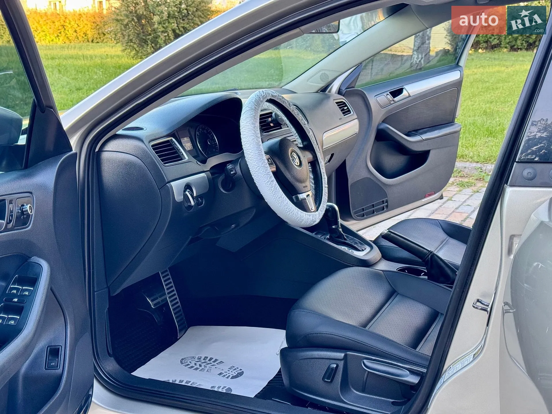 2012 Volkswagen Jetta - мініатюра 16