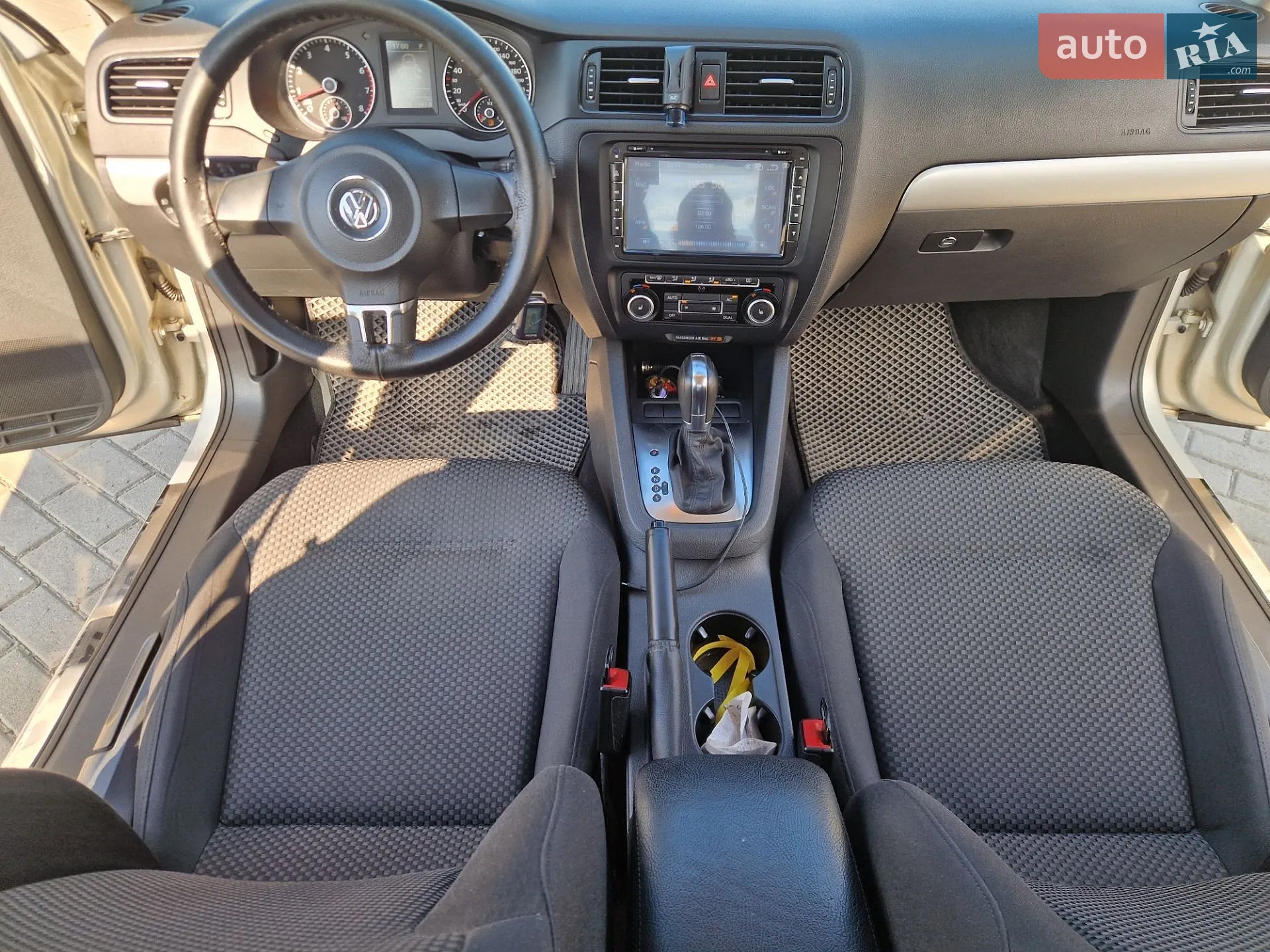2011 Volkswagen Jetta - мініатюра 12