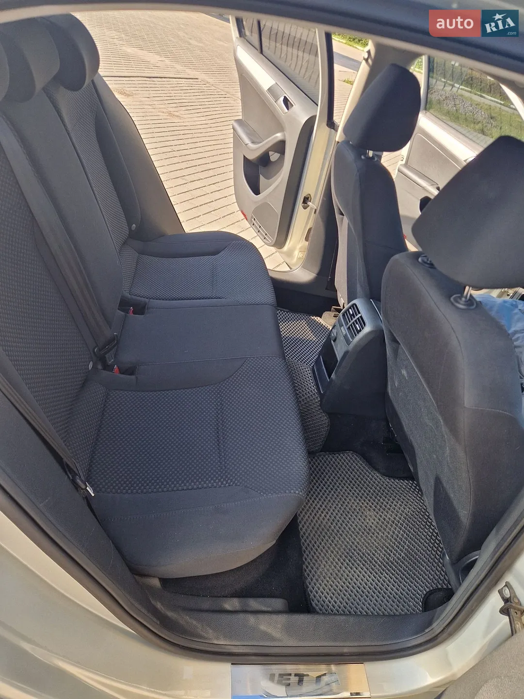 2011 Volkswagen Jetta - мініатюра 17