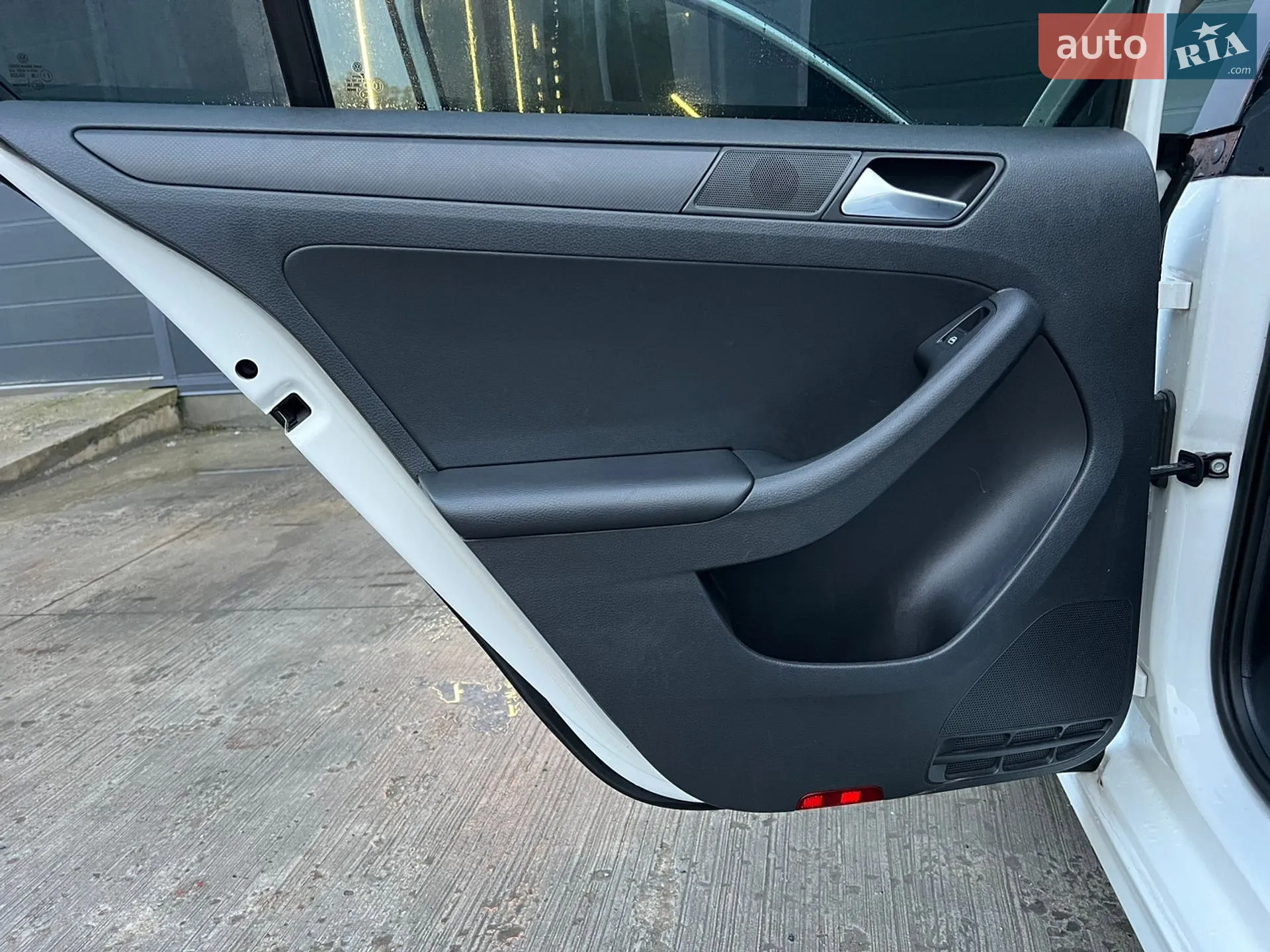 2012 Volkswagen Jetta - мініатюра 31