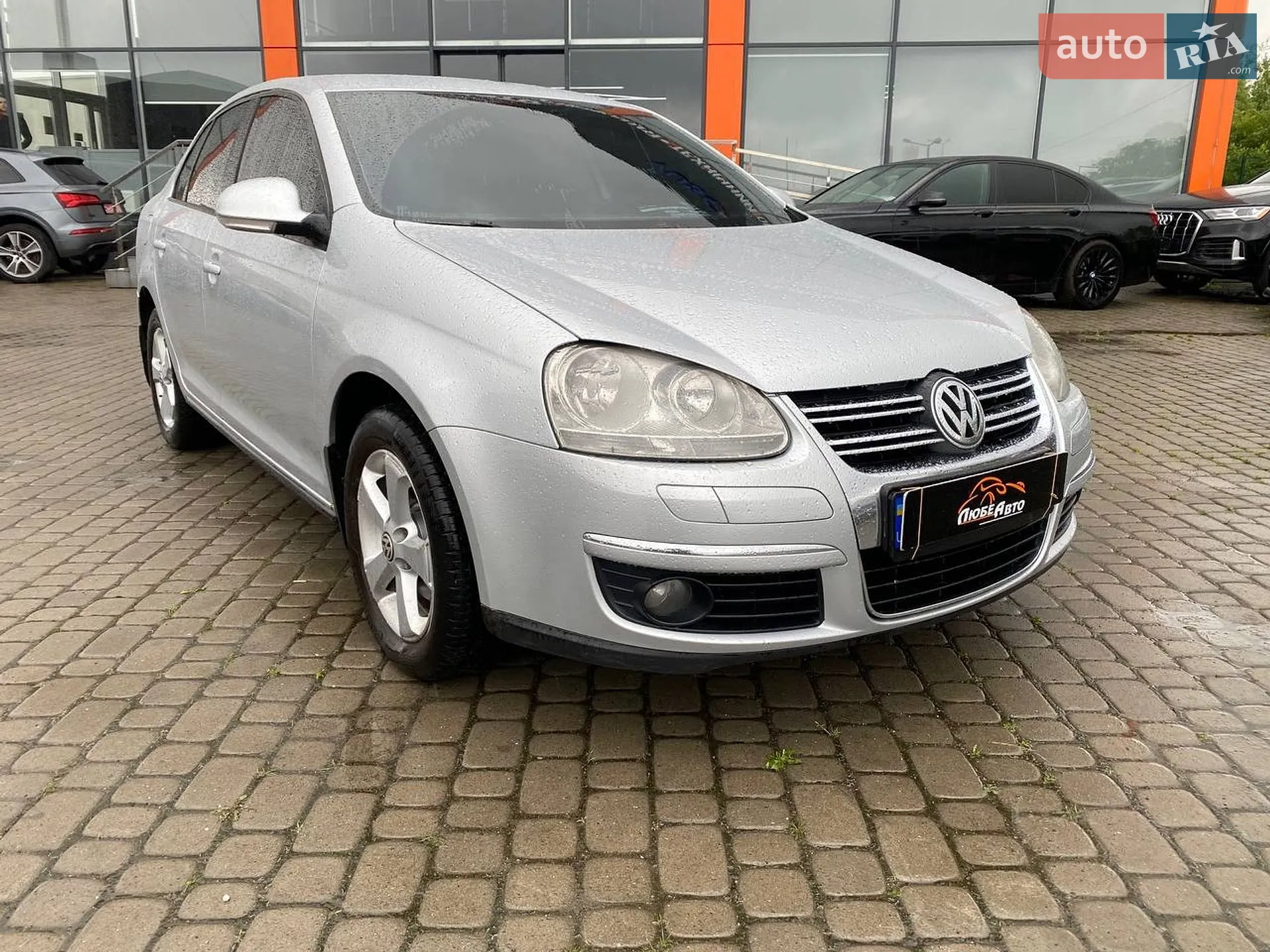 2010 Volkswagen Jetta - фото 1