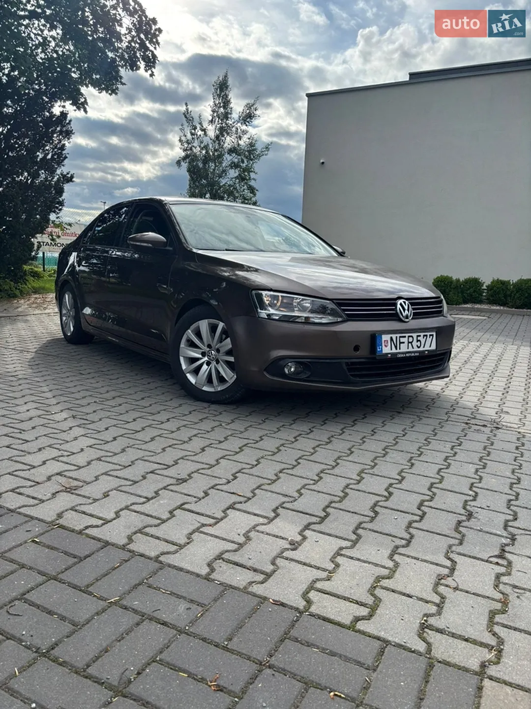 2011 Volkswagen Jetta - мініатюра 2