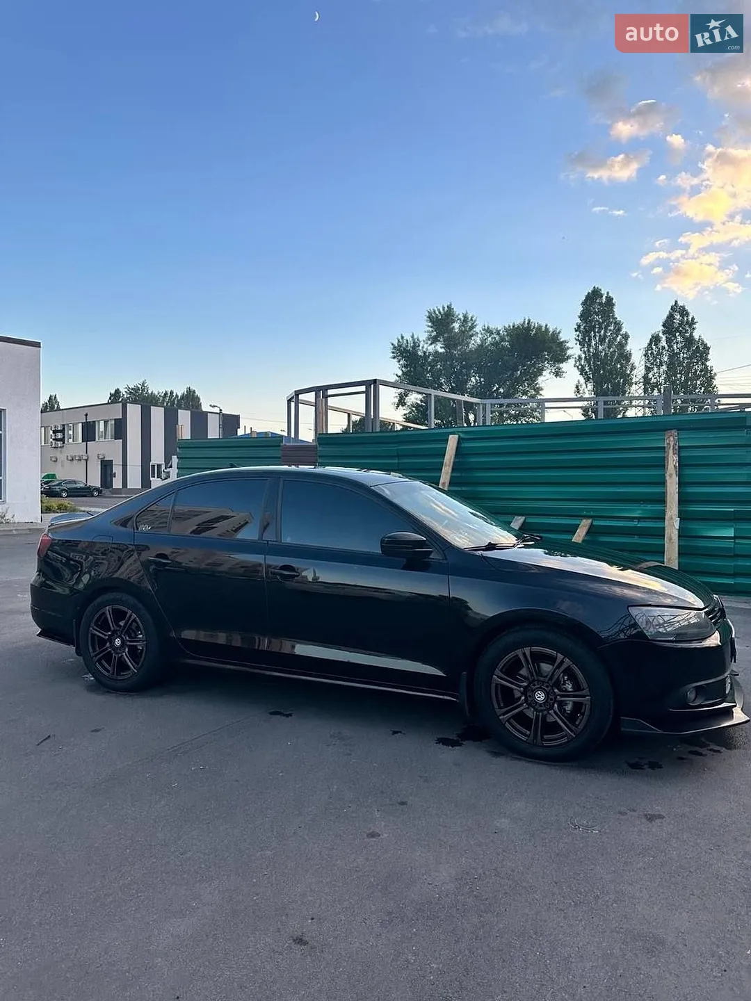 2010 Volkswagen Jetta - мініатюра 2