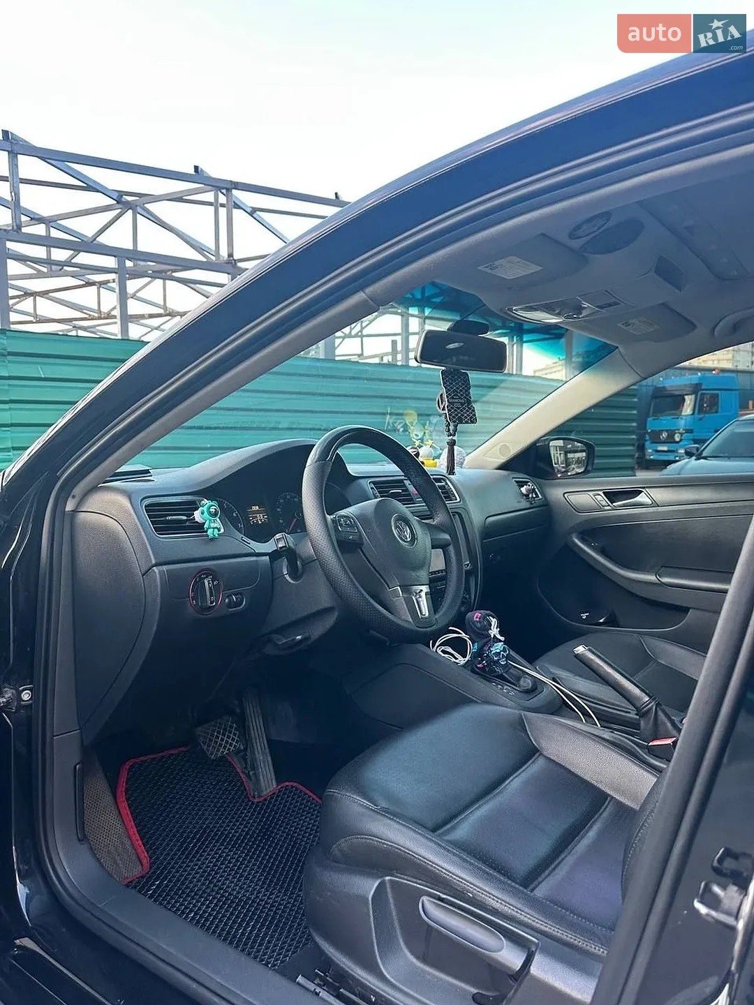 2010 Volkswagen Jetta - мініатюра 9