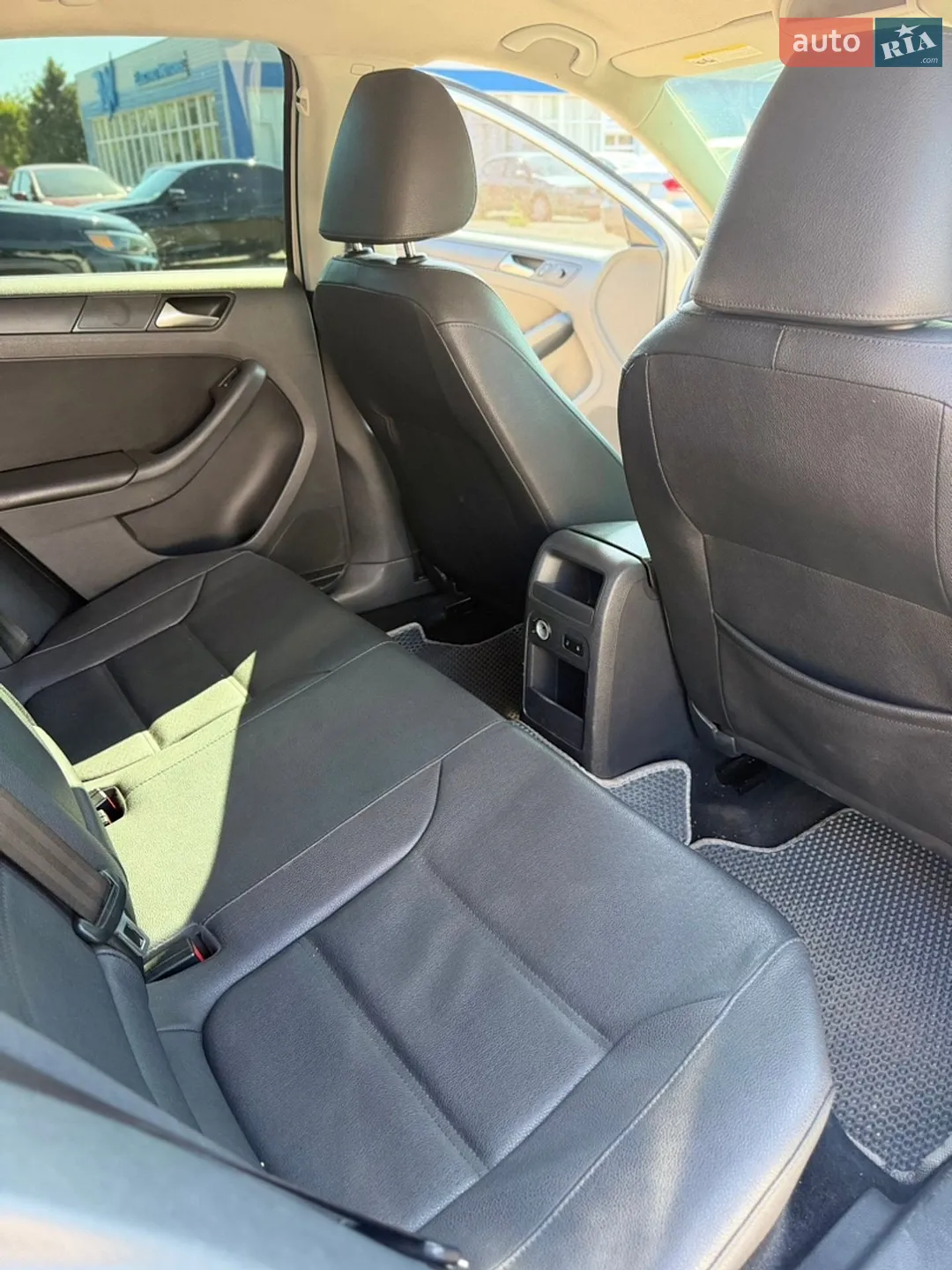 2011 Volkswagen Jetta - мініатюра 10