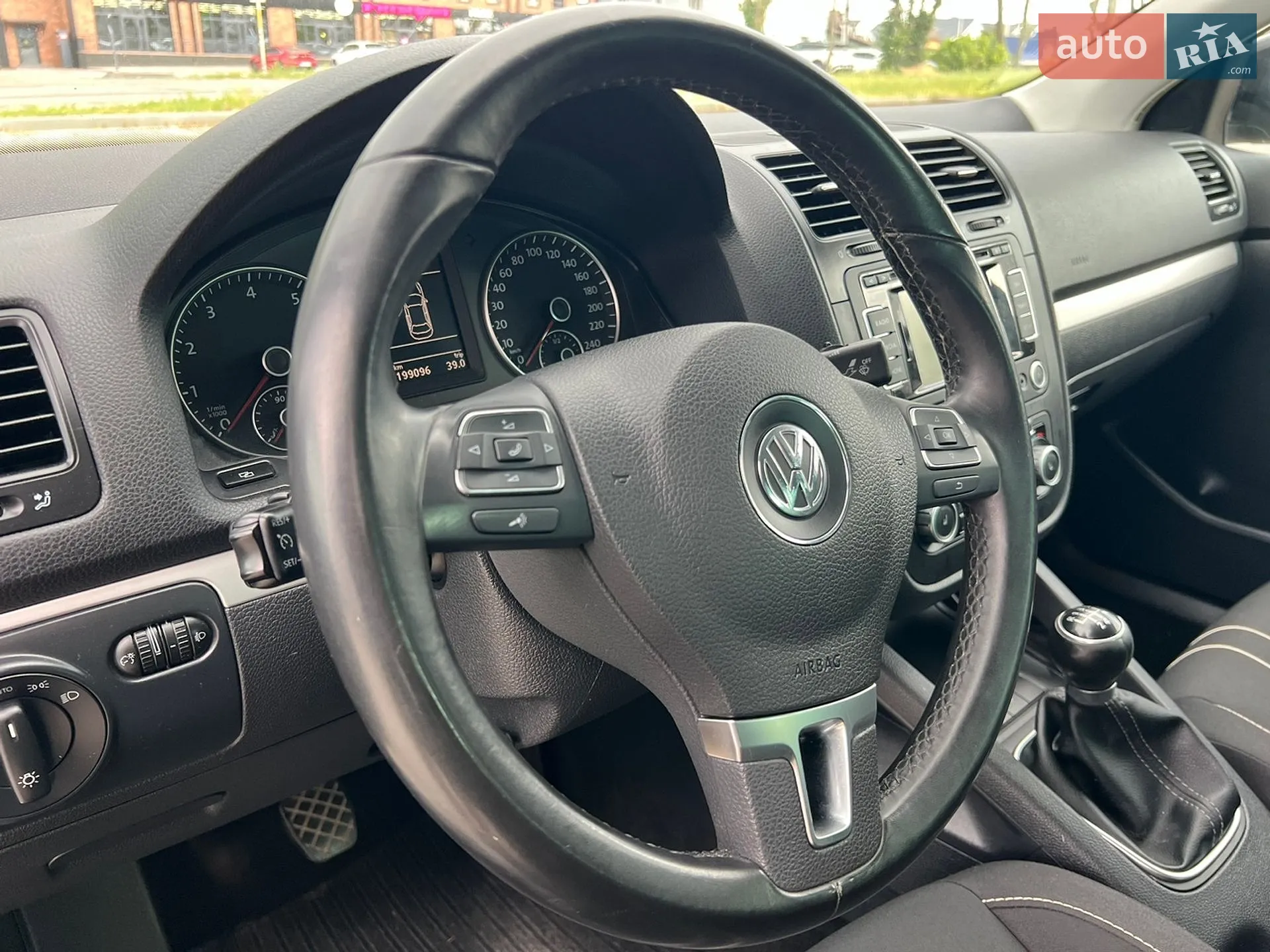 2010 Volkswagen Jetta - мініатюра 26