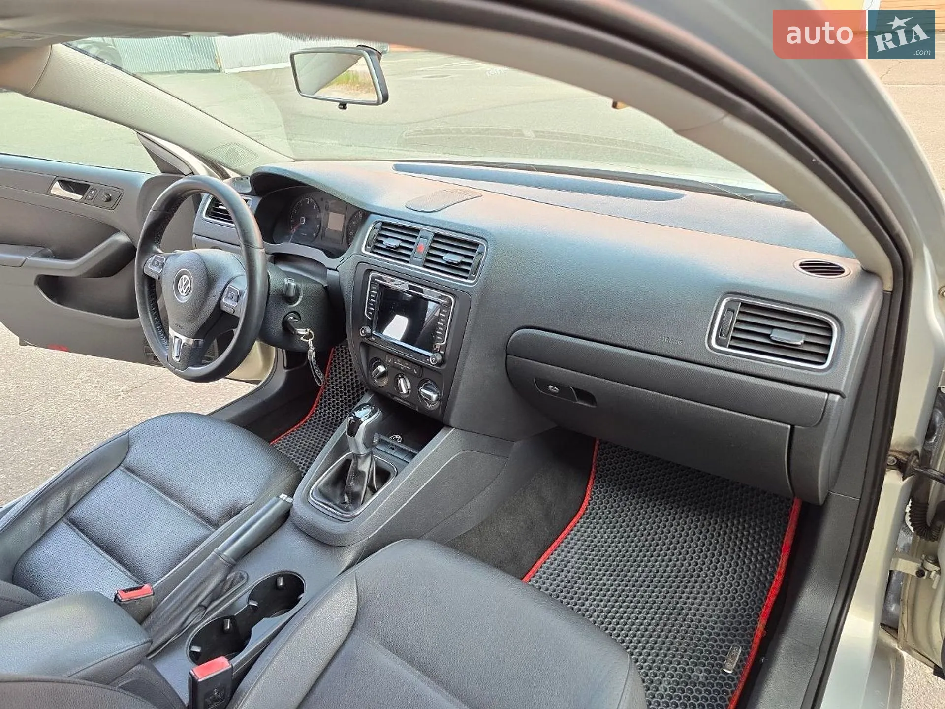 2010 Volkswagen Jetta - мініатюра 12