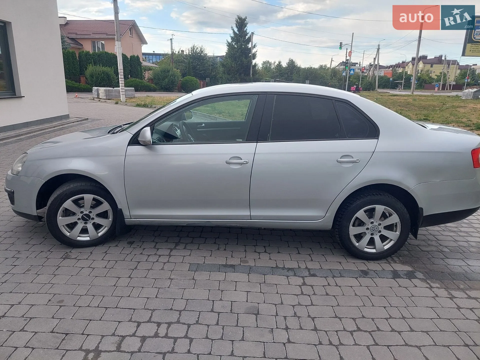 2010 Volkswagen Jetta - мініатюра 3