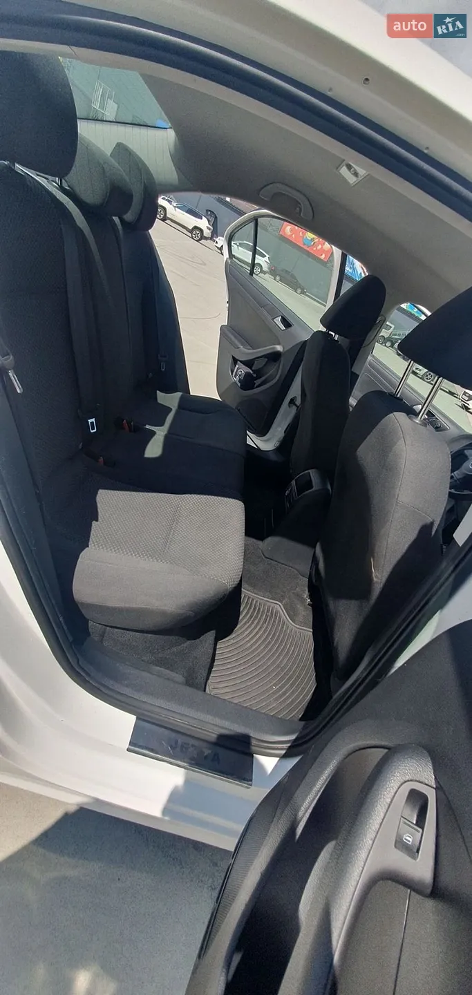 2013 Volkswagen Jetta - мініатюра 14