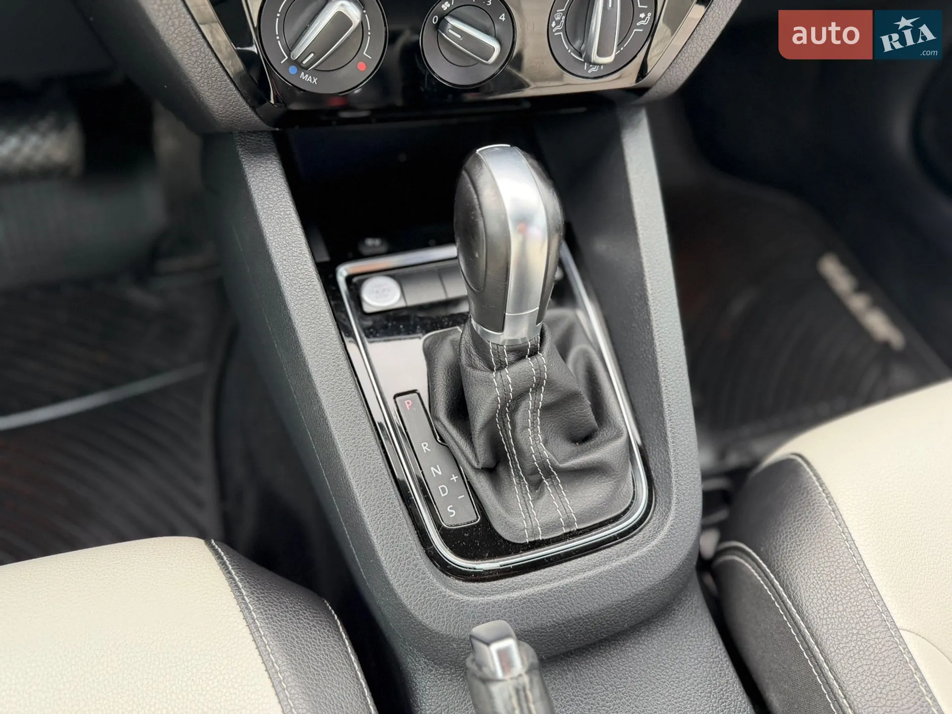 2016 Volkswagen Jetta - мініатюра 32