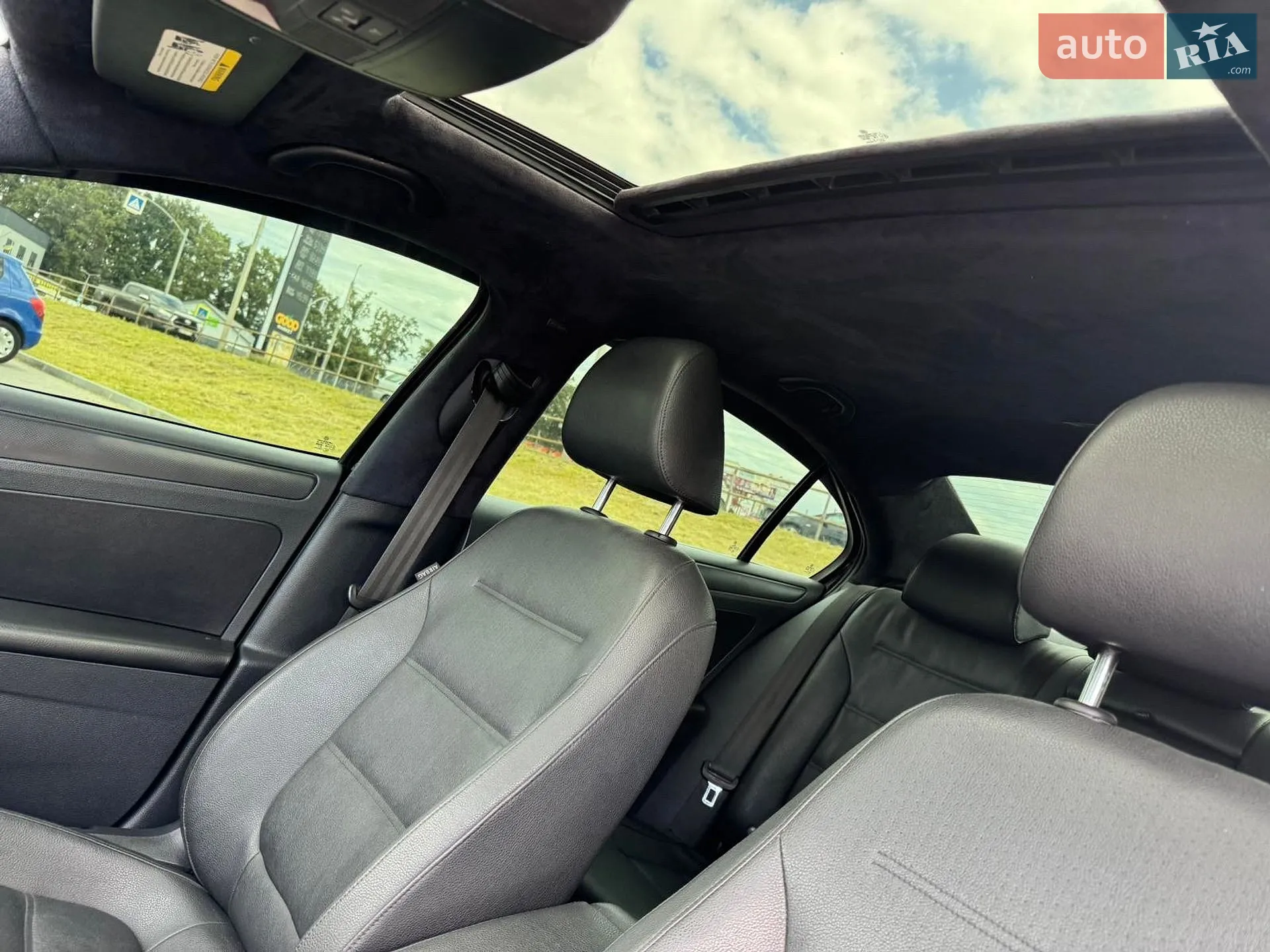 2010 Volkswagen Jetta - мініатюра 17