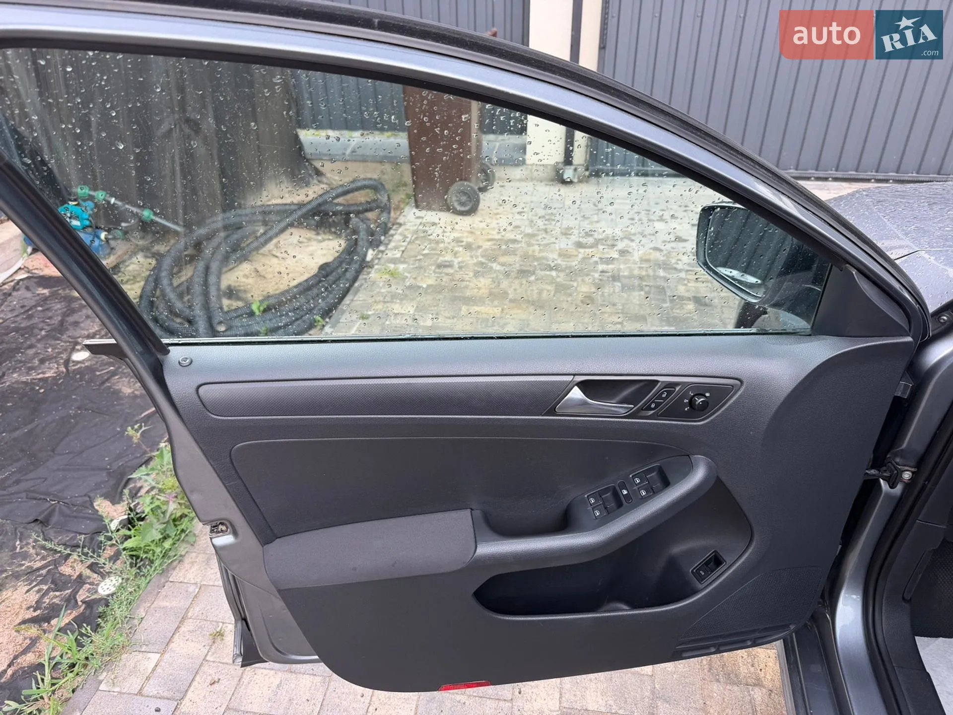 2011 Volkswagen Jetta - мініатюра 25