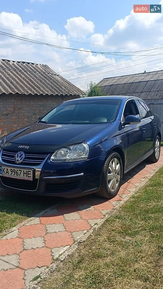 2010 Volkswagen Jetta - мініатюра 17