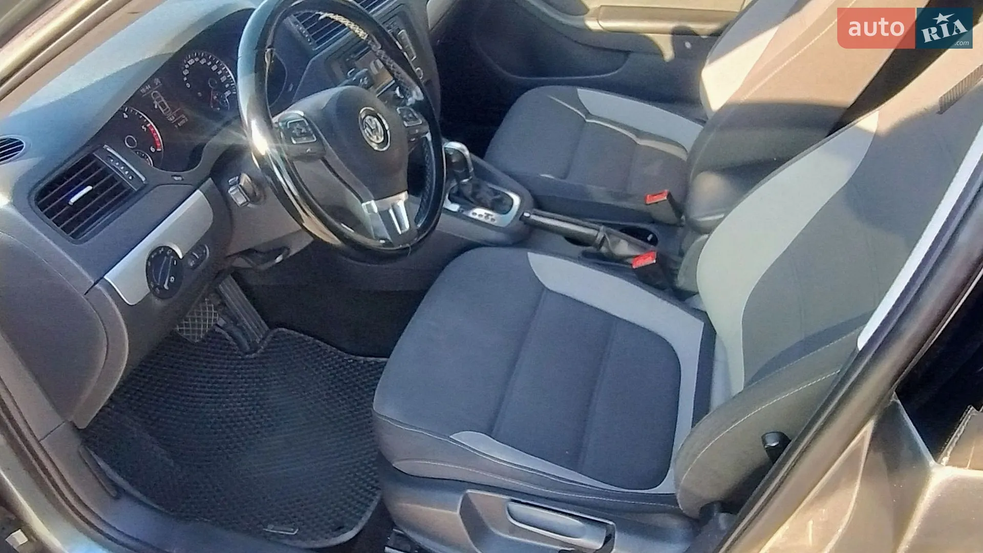 2013 Volkswagen Jetta - мініатюра 2