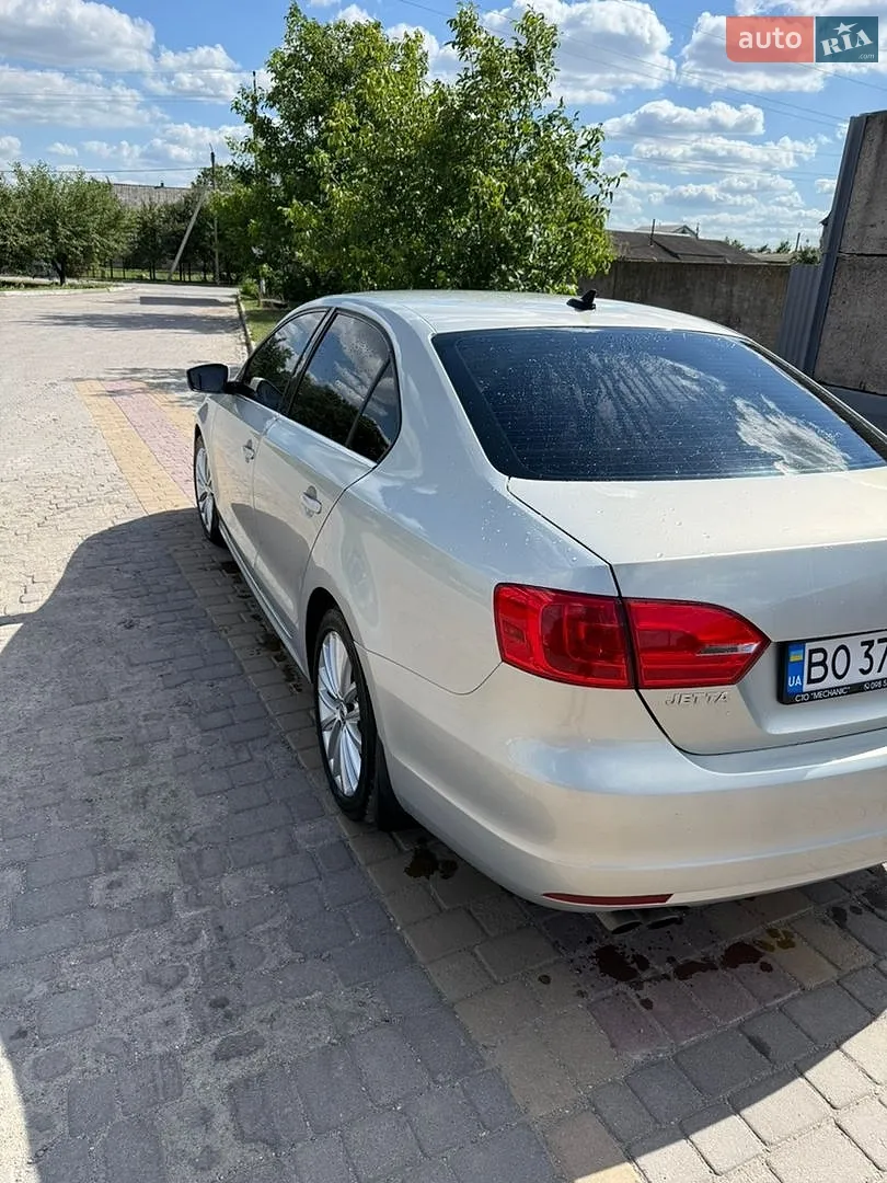 2011 Volkswagen Jetta - мініатюра 3