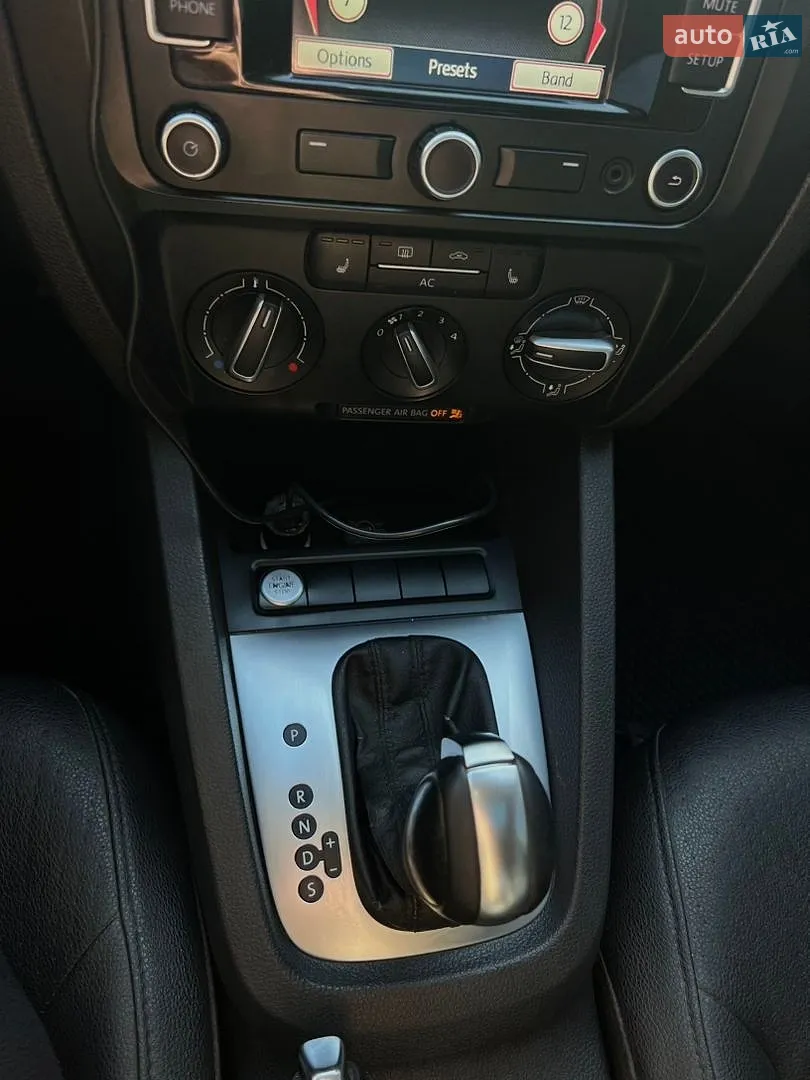 2011 Volkswagen Jetta - мініатюра 17