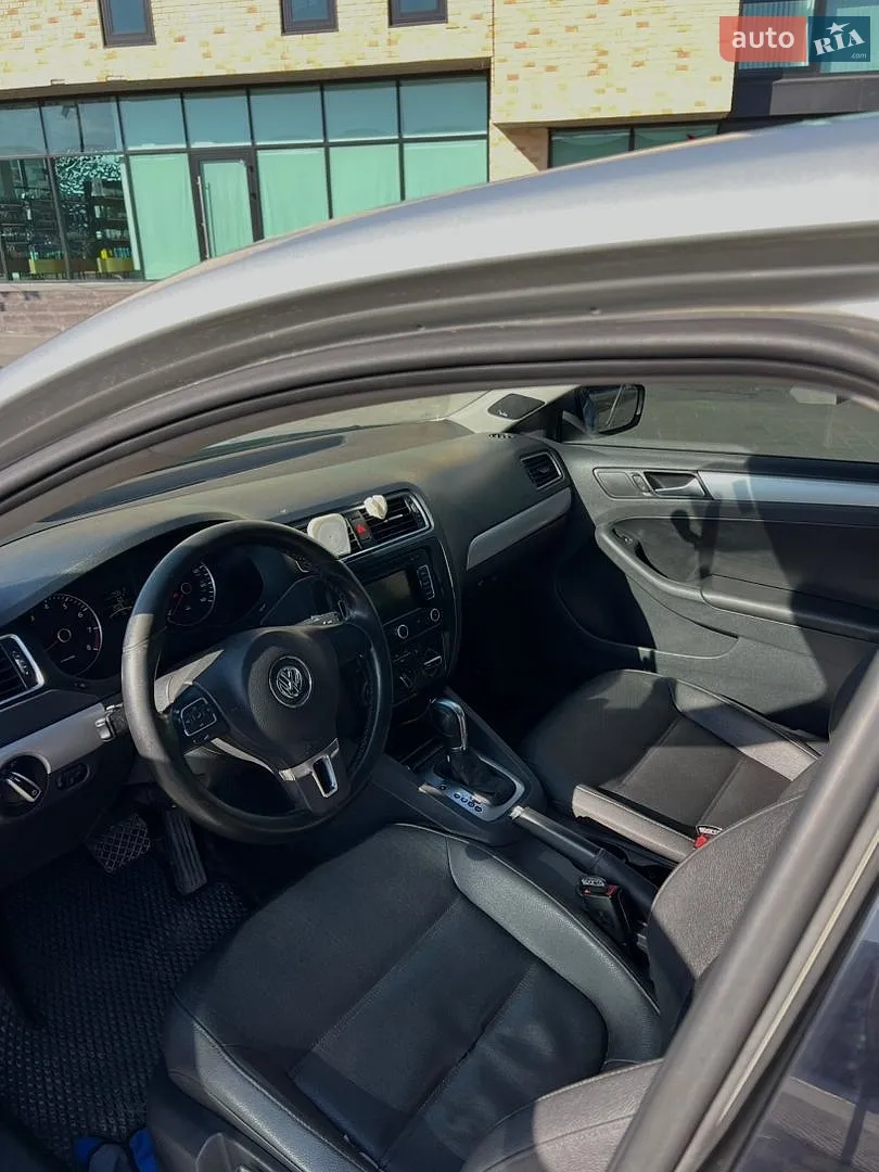 2011 Volkswagen Jetta - мініатюра 22