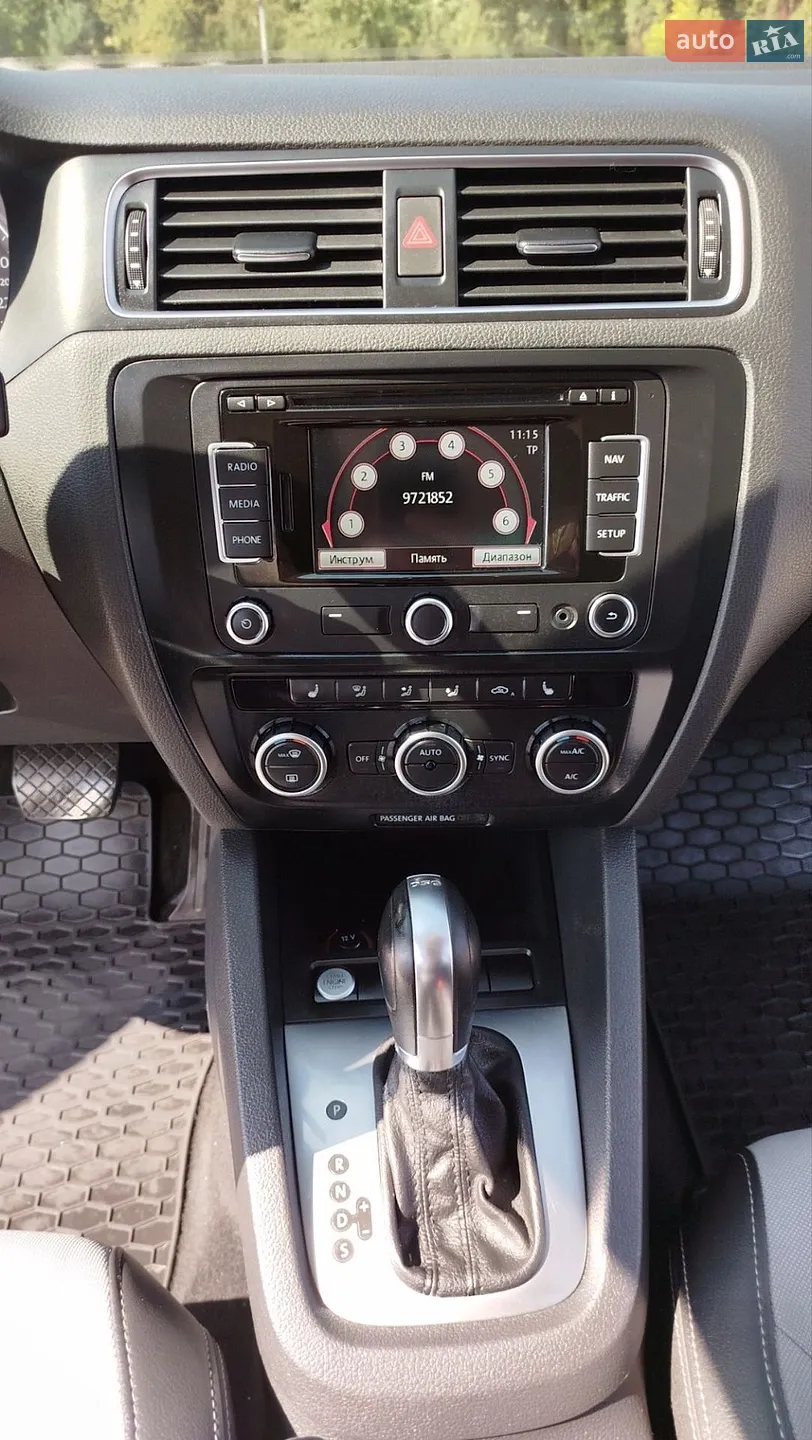 2013 Volkswagen Jetta - мініатюра 28