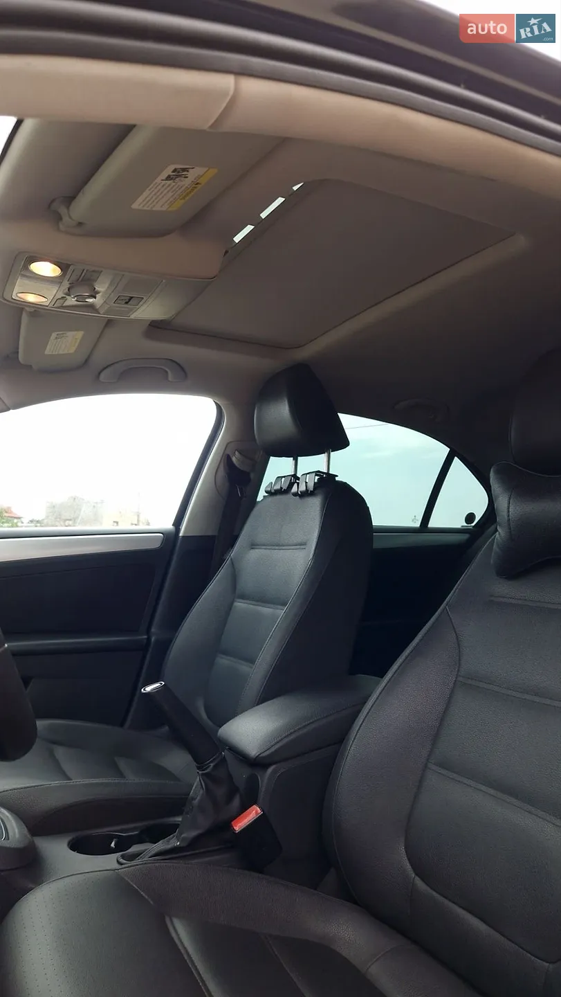 2010 Volkswagen Jetta - мініатюра 16