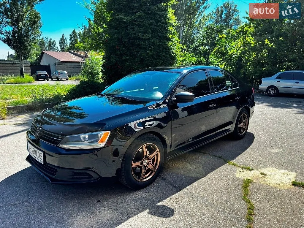 2011 Volkswagen Jetta - фото 1