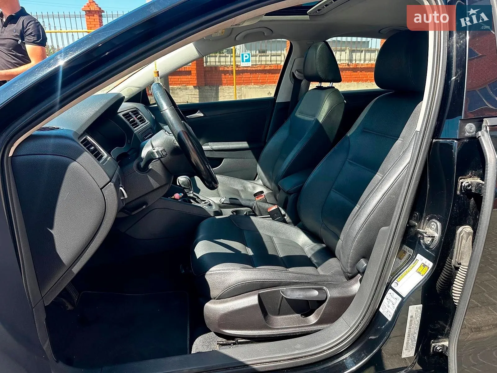 2010 Volkswagen Jetta - мініатюра 16