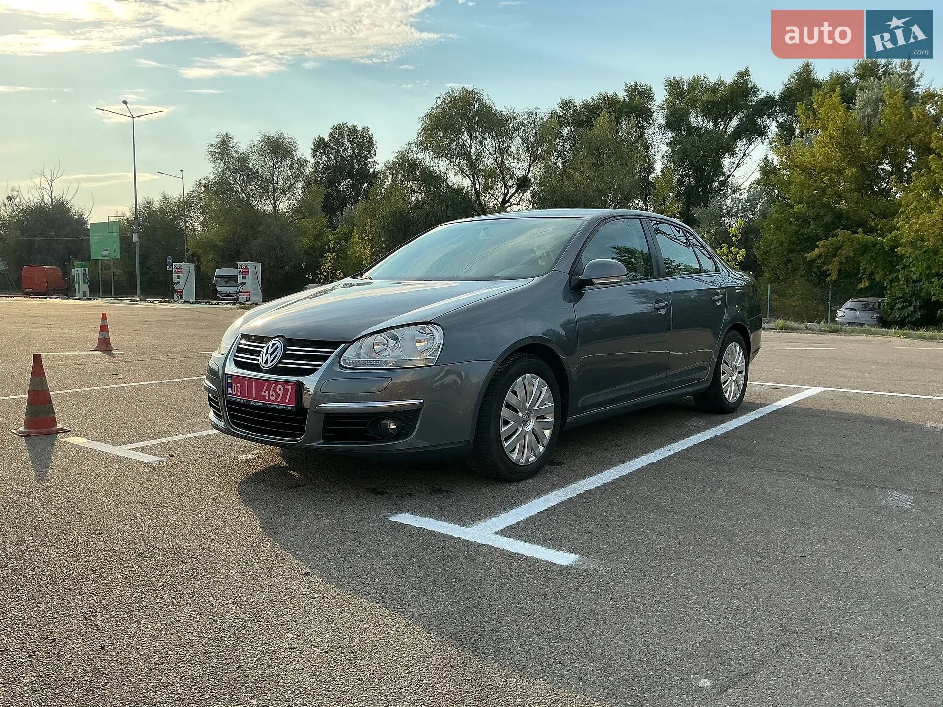 2010 Volkswagen Jetta - мініатюра 2