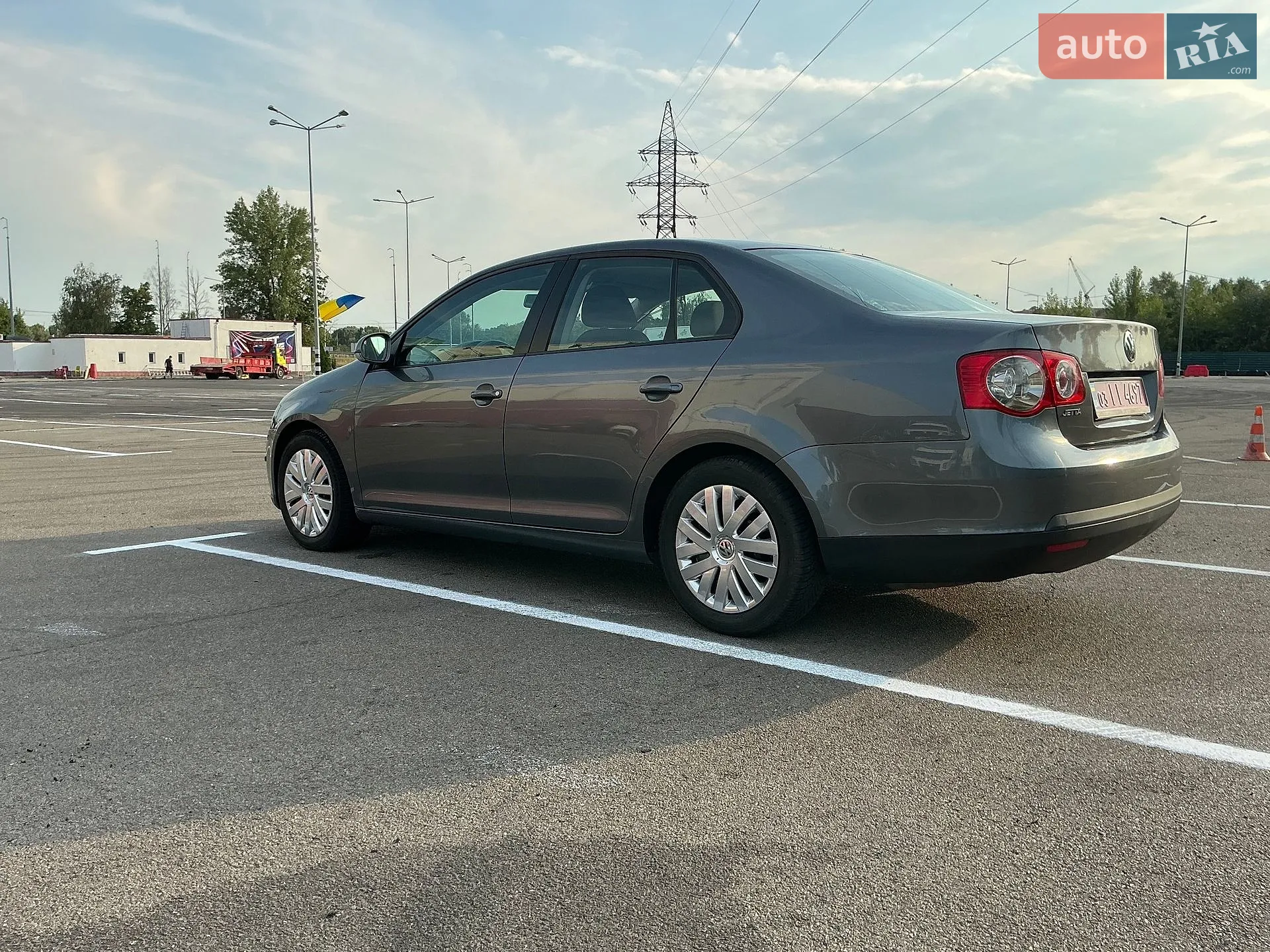 2010 Volkswagen Jetta - мініатюра 9