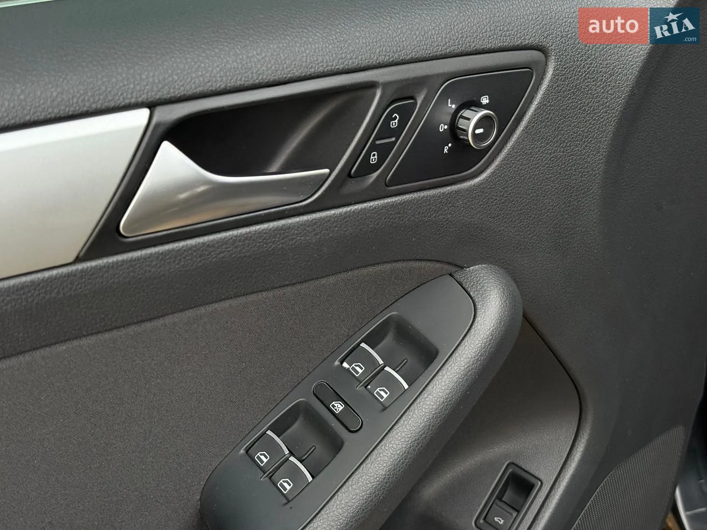 2013 Volkswagen Jetta - мініатюра 24