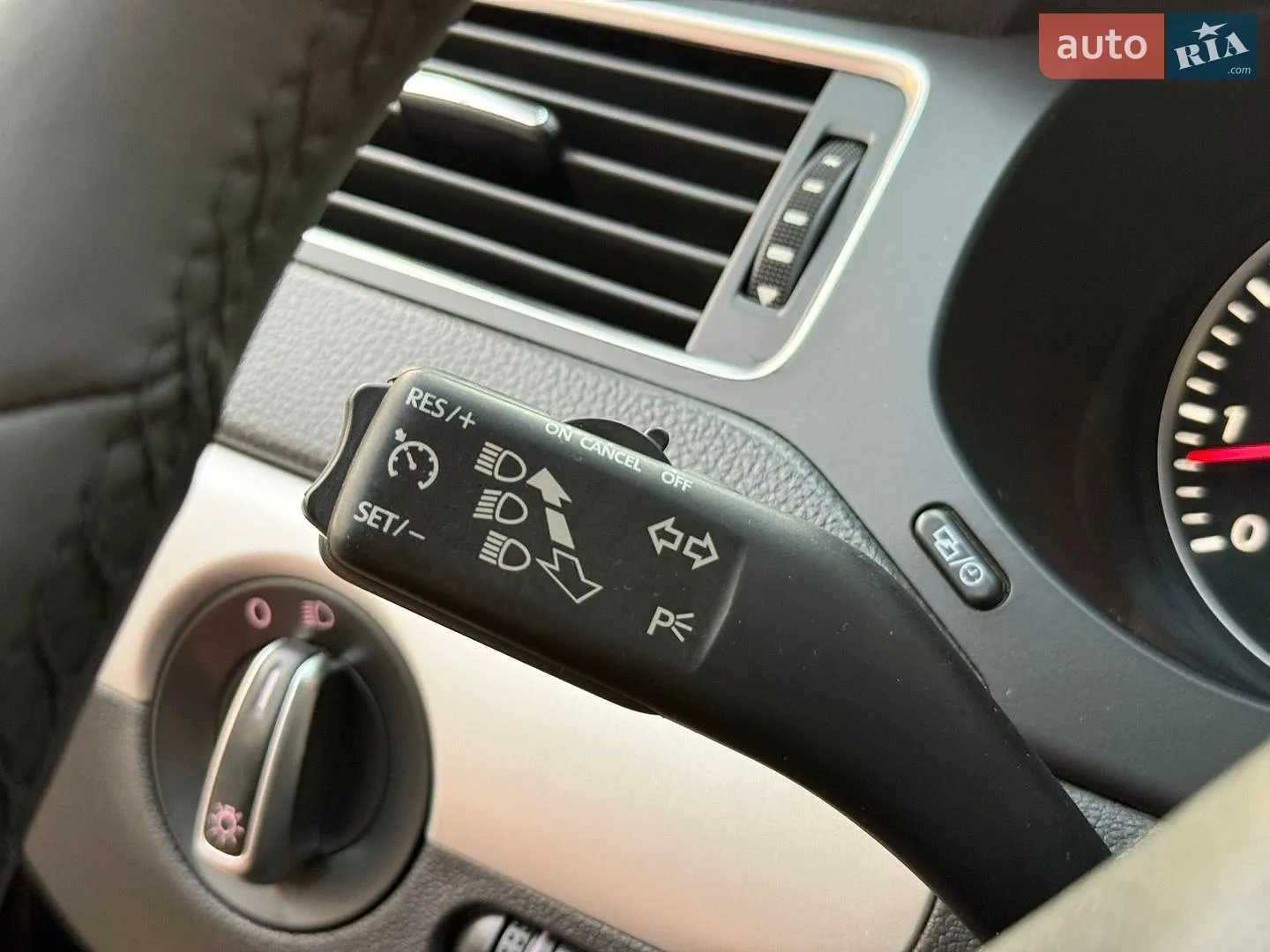 2013 Volkswagen Jetta - мініатюра 28