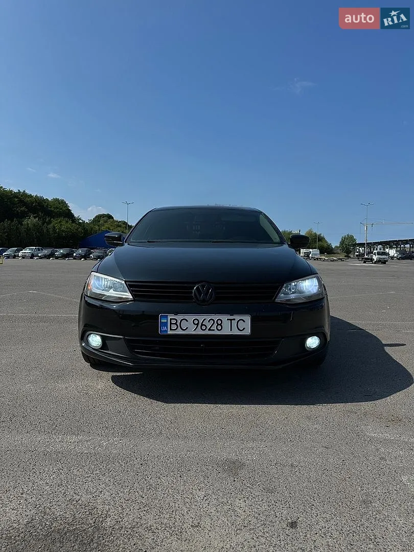 2012 Volkswagen Jetta - мініатюра 3