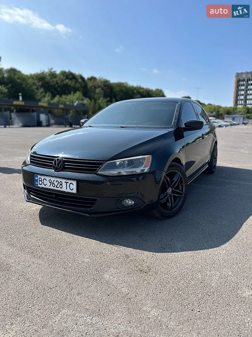 2012 Volkswagen Jetta - фото 1