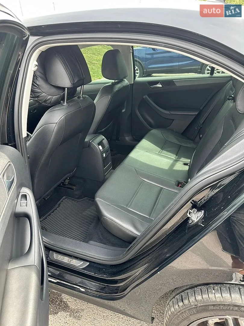 2012 Volkswagen Jetta - мініатюра 16