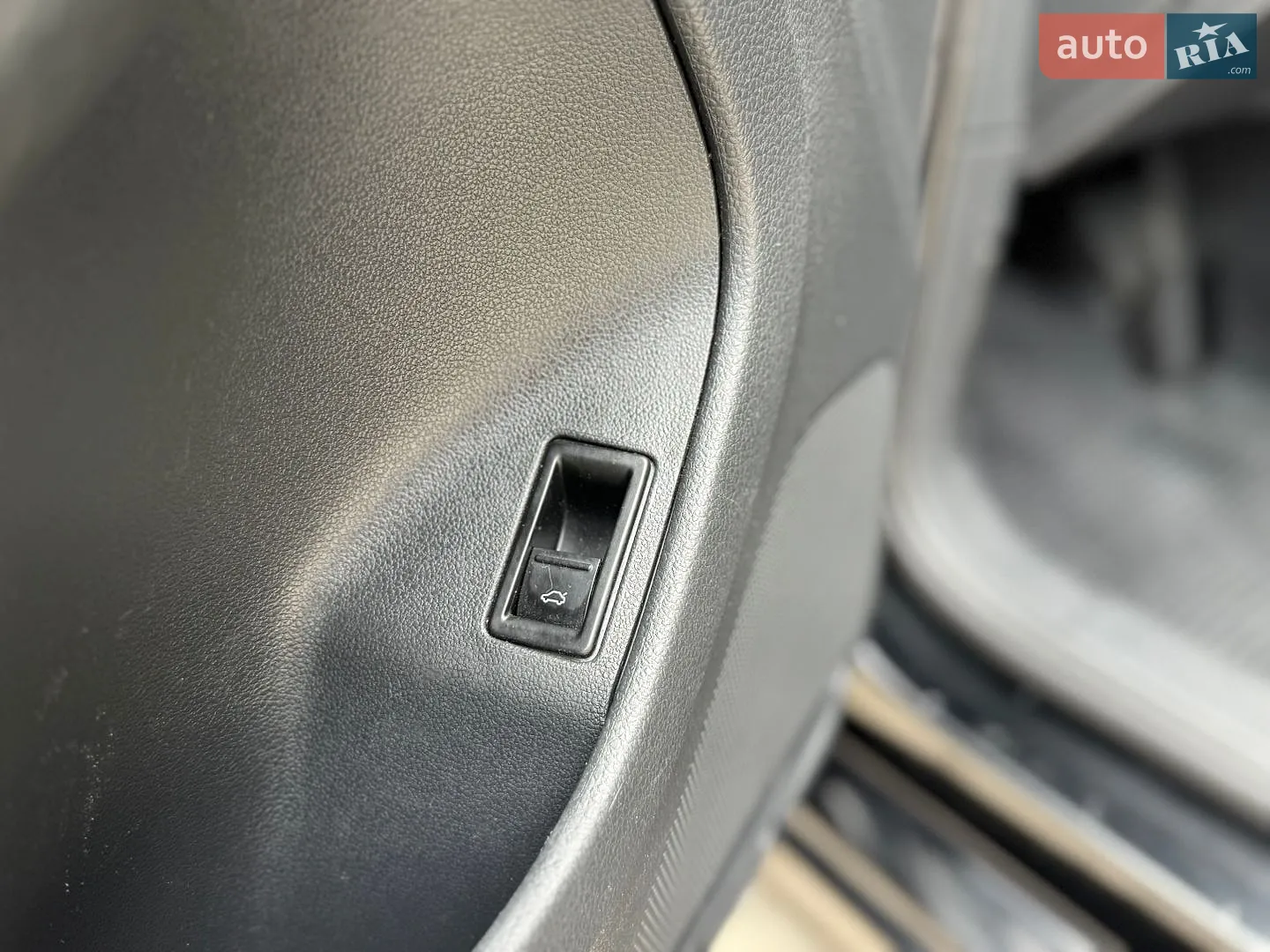 2011 Volkswagen Jetta - мініатюра 29