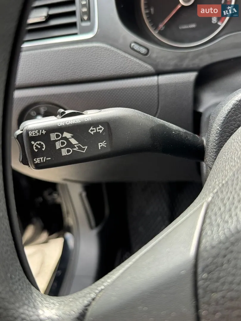 2011 Volkswagen Jetta - мініатюра 36